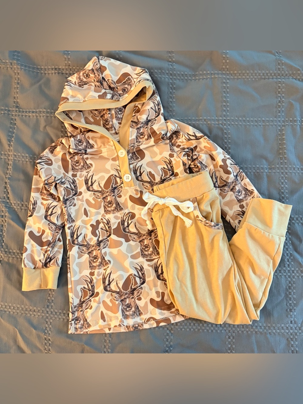Deer Camo Hooded Shirt and Pants Set
